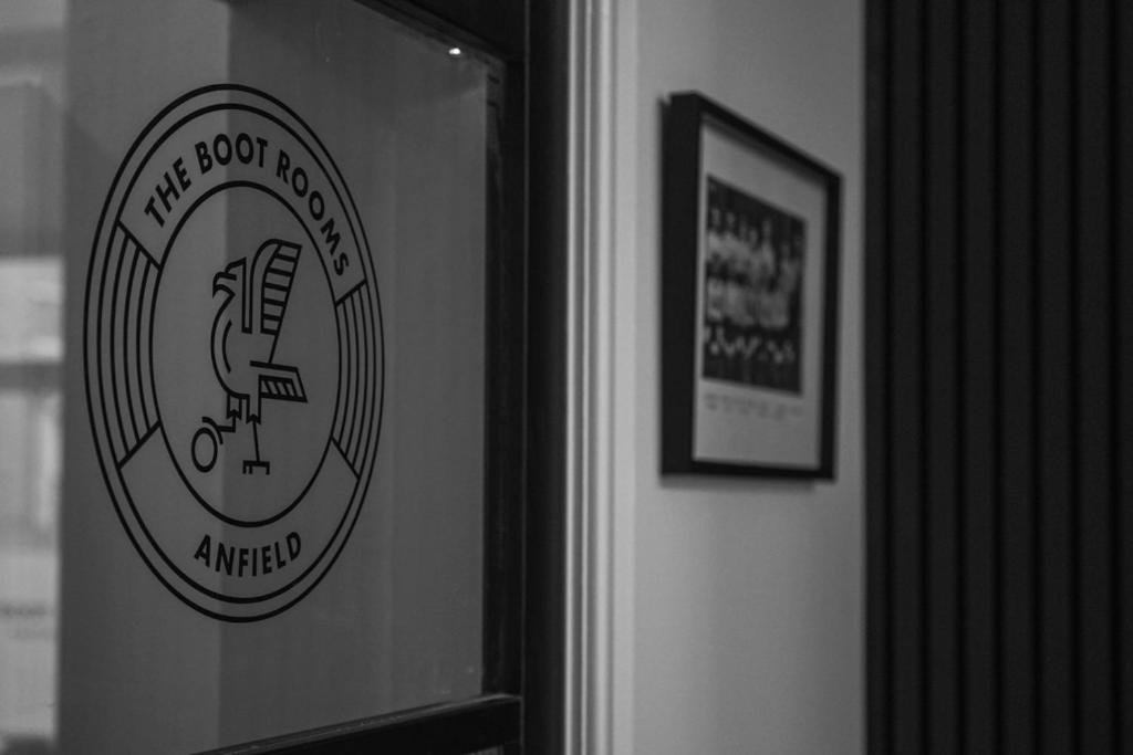 ליברפול The Boot Rooms Anfield מראה חיצוני תמונה